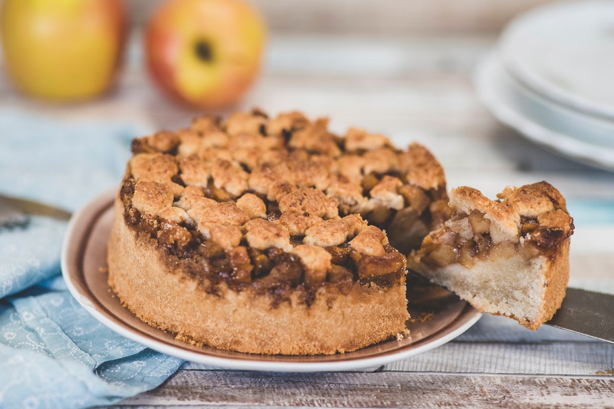 Vegan backen: Rezept f&uuml;r veganen Apfelkuchen