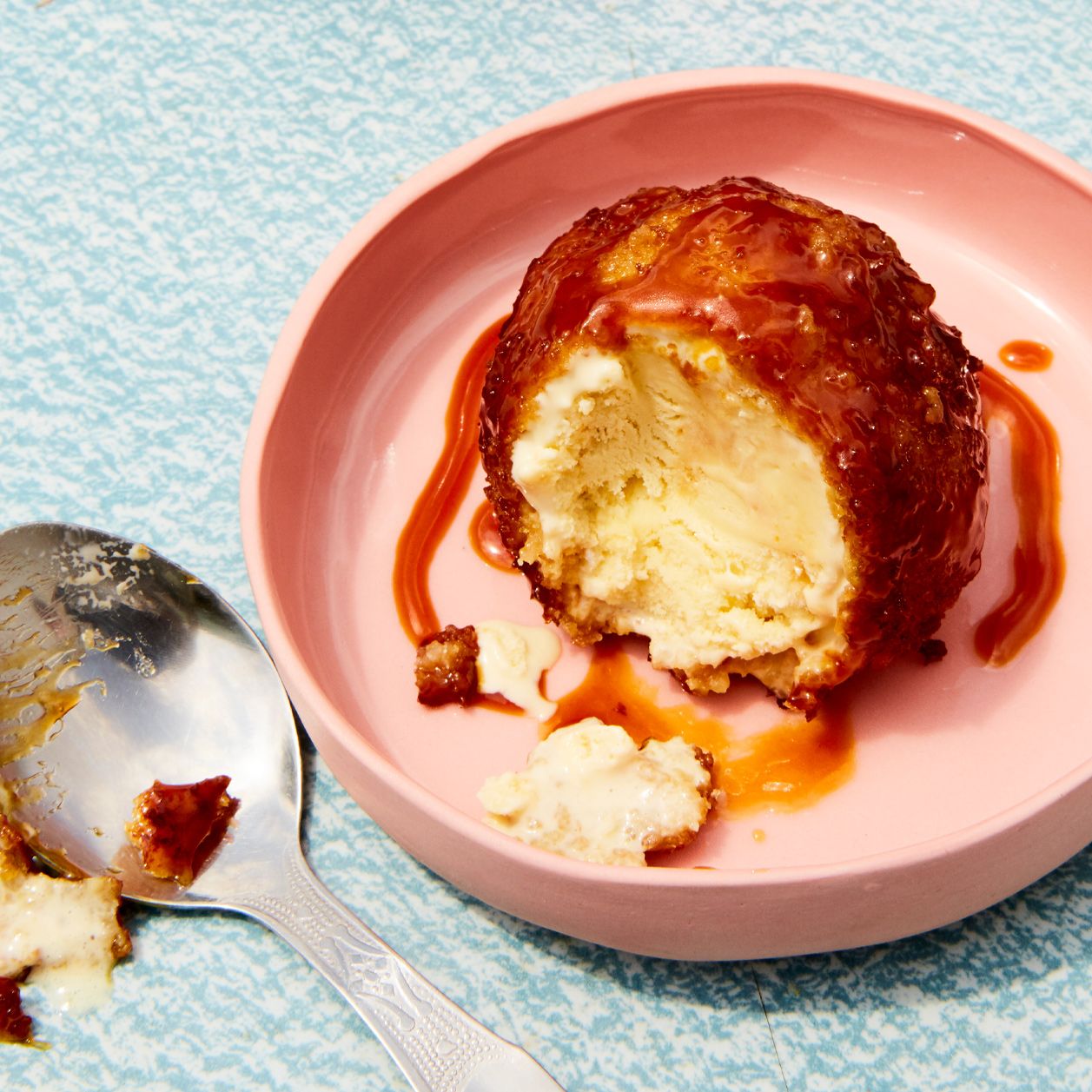 Rezept f&uuml;r frittiertes Eis mit Salzkaramell