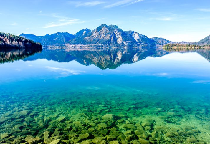 Zum 18. Hochzeitstag in dem t&uuml;rkisblauen Wasser des Walchensees in Bayern schwimmen &ndash; wie in der Karibik.