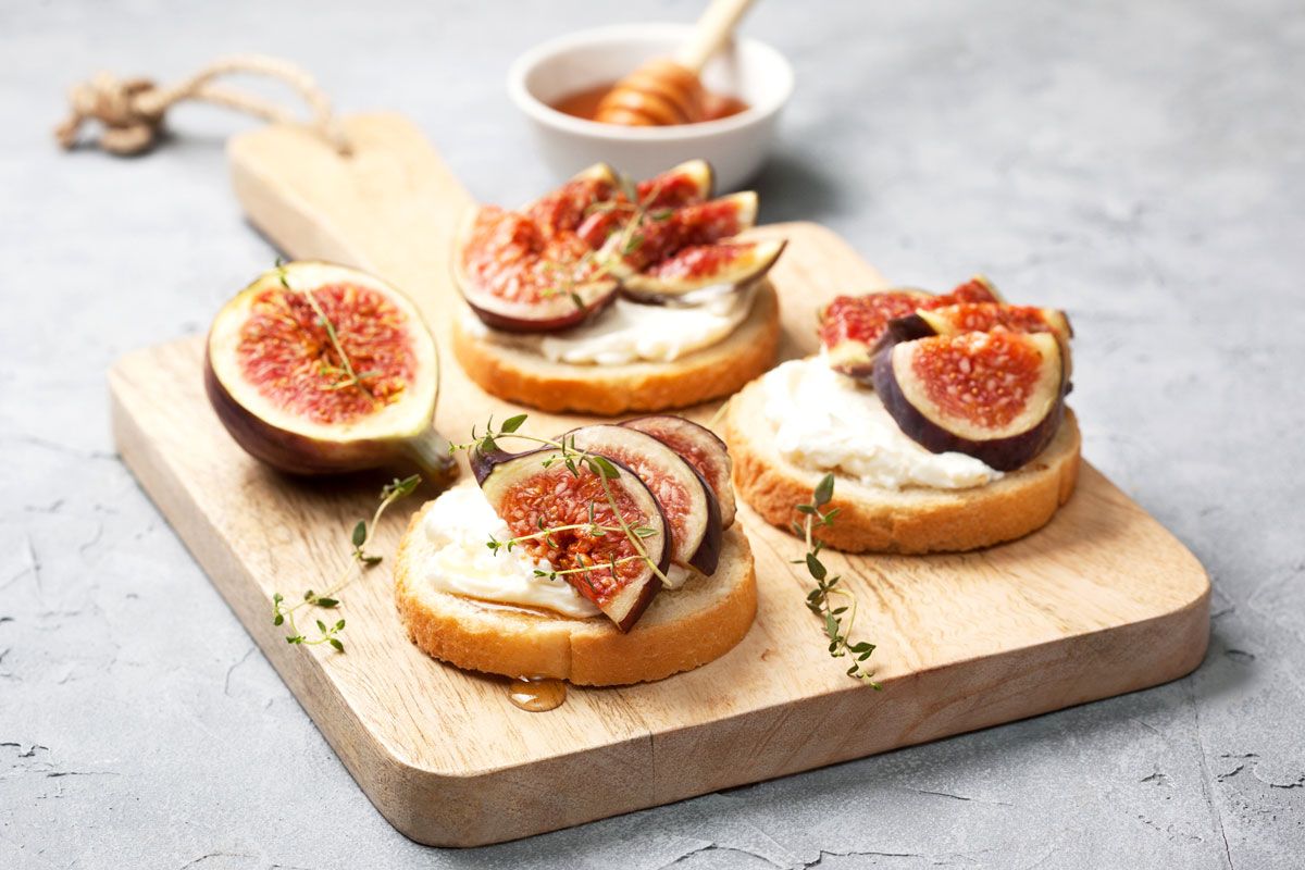 Feigen, Birnen oder Pfirsiche sind super in der Kombi mit K&auml;se, Schinken oder Meeresfr&uuml;chten