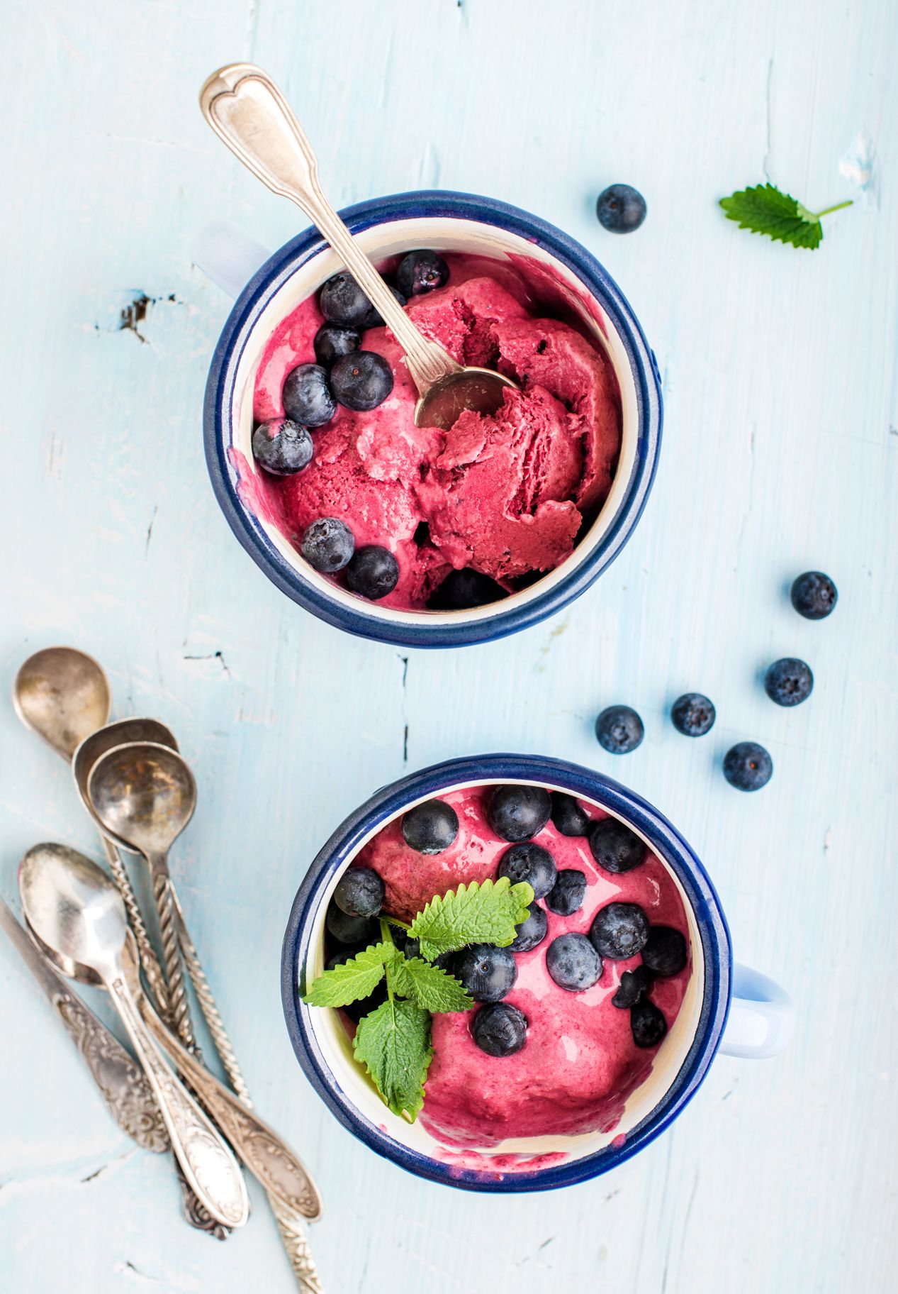 Low Carb Dessert: Beeren-Blitzeis Low Carb Dessert: Beeren-Blitzeis