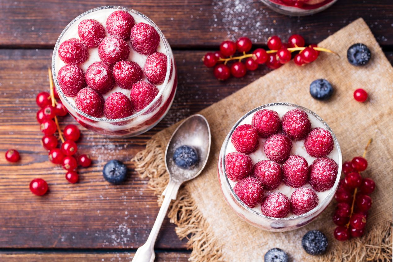 Low Carb Dessert: Cheescake Trifle mit Himbeeren Low Carb Dessert: Cheescake Trifle mit Himbeeren