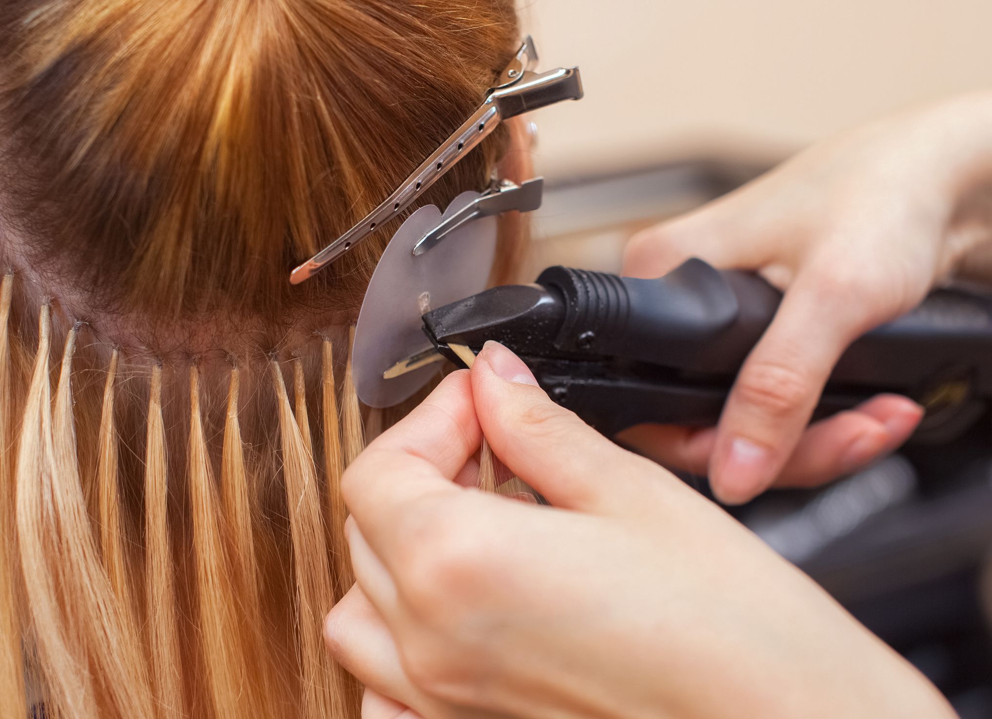 Haarverlängerung mit Bonding Methode Haarverlängerung mit Bonding Methode