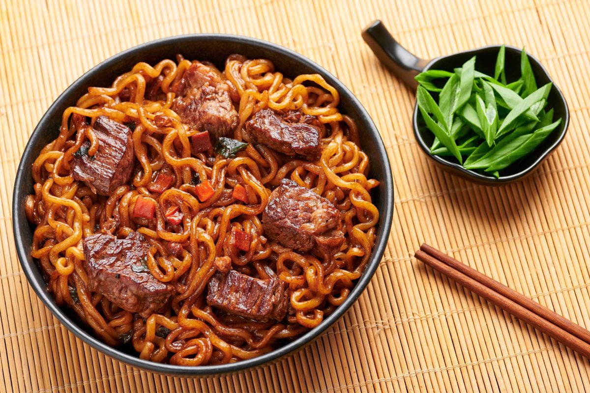 Koreanisch Kochen: Rezept f&uuml;r Ramdon aus 
