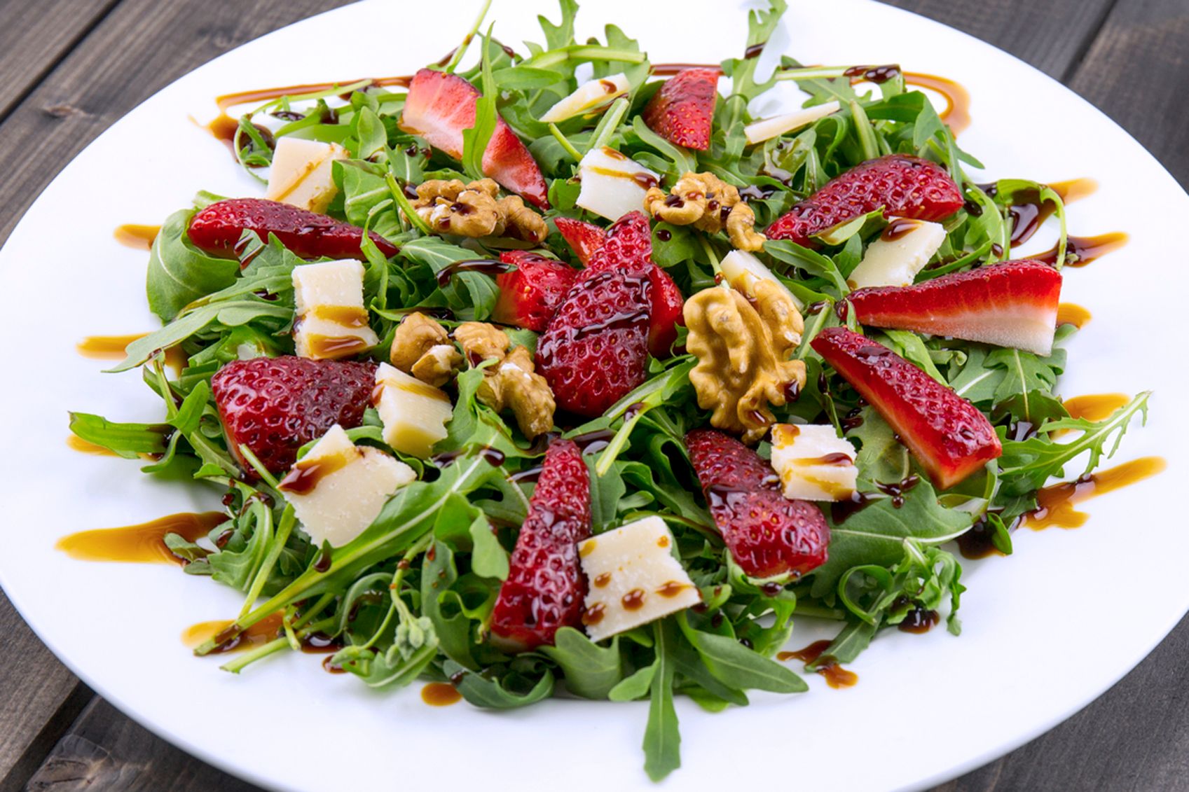 Gerichte zum Abnehmen: Erdbeere mit Rucola Gerichte zum Abnehmen: Erdbeere mit Rucola