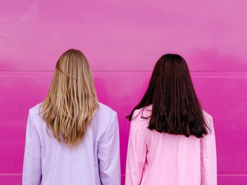 So k&ouml;nnt ihr eure Haare von blond auf dunkel f&auml;rben