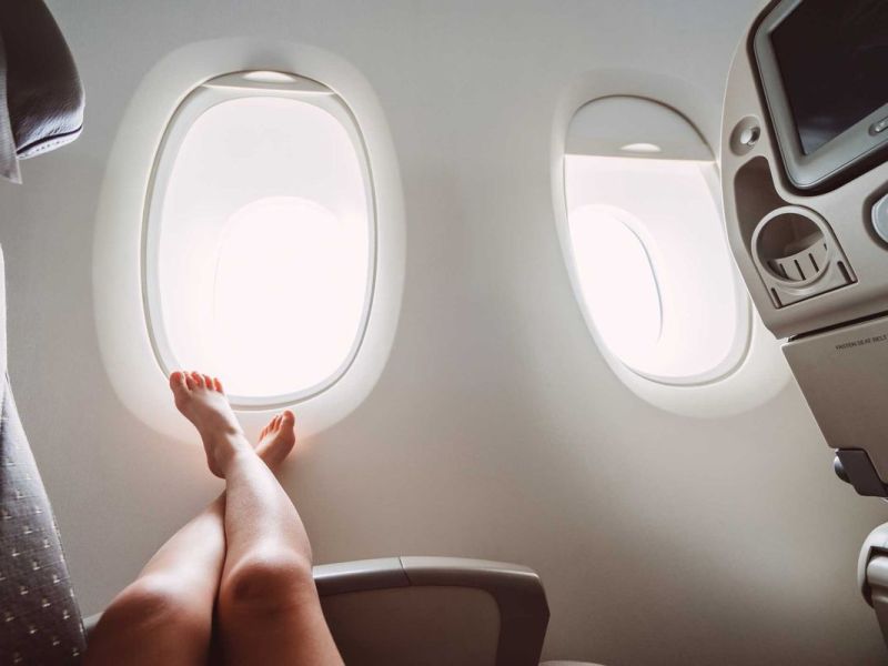 Was kann man gegen geschwollene Beine und F&uuml;&szlig;e nach dem Flug machen?