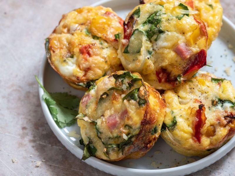 Omelette-Muffins: So einfach gelingt das Genie&szlig;er-Fr&uuml;hst&uuml;ck