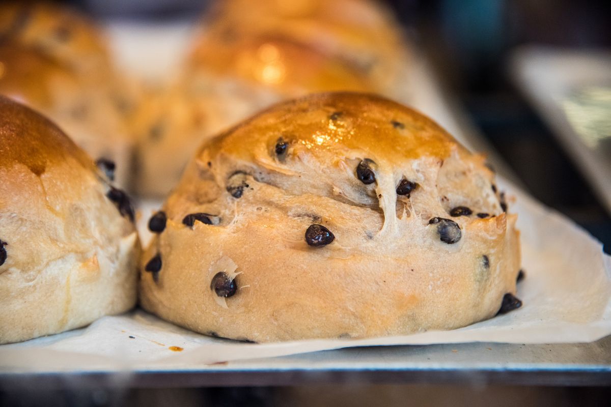 Schokobrötchen auf Blech
