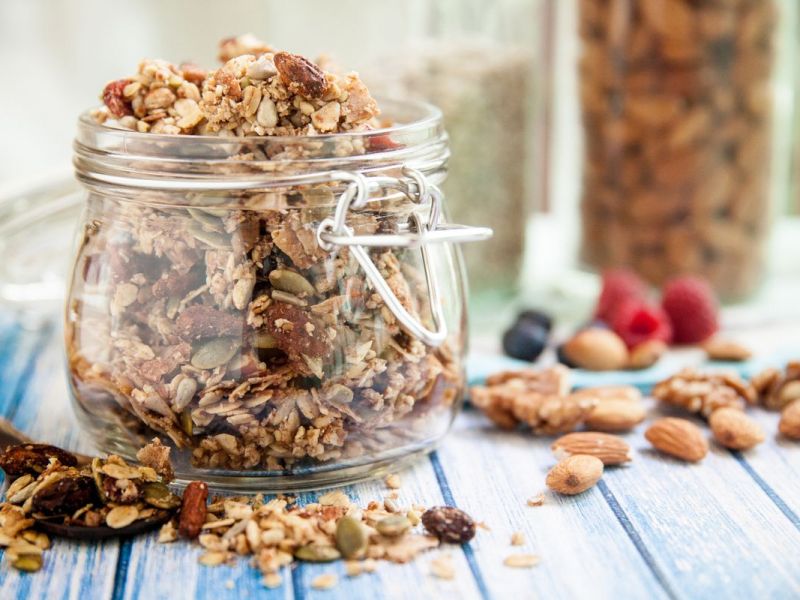 Gesund fr&uuml;hst&uuml;cken: So macht ihr knuspriges Buchweizen-Granola