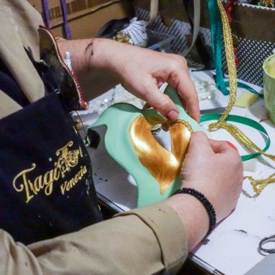 Schöne Erinnerung: Masken selbst gestalten. Schöne Erinnerung: Masken selbst gestalten.