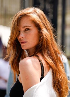 Haarfarben-Trends im Herbst 2019: Kupferfarbene Haare Haarfarben-Trends im Herbst 2019: Kupferfarbene Haare