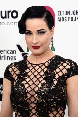 Katzenaugen schminken Dita von Teese Katzenaugen schminken Dita von Teese