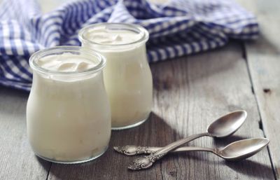Kohlenhydrate-Tabelle: Naturjoghurt Kohlenhydrate-Tabelle: Naturjoghurt