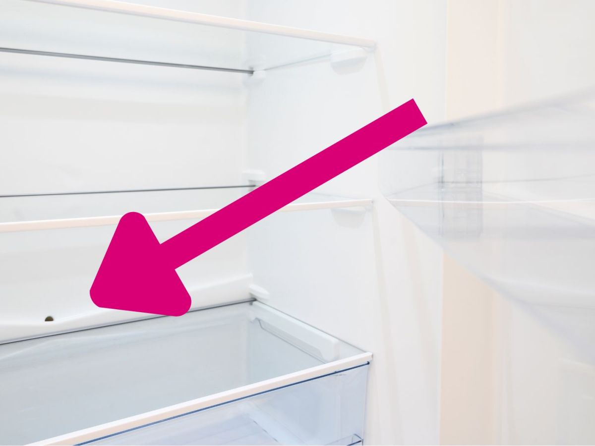Leerer K&uuml;hlschrank