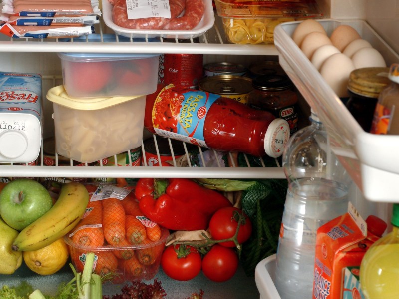 &Uuml;bervoller K&uuml;hlschrank