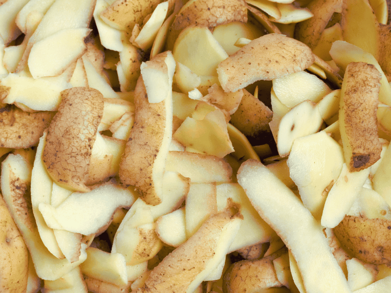 Ein Bild voller Kartoffelschalen